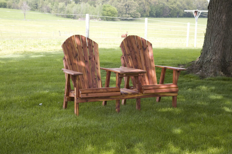 Cedar Chair-Table Combo