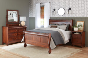 Old Classic Style Sleigh Bed