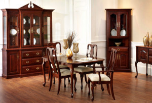 queen-anne-dining-room-collection-600x500