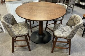 Bowie Pub Table with Vinson Bar Chairs Ready for Pick Up