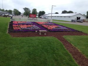 Log Cabin Quilt Garden 2015